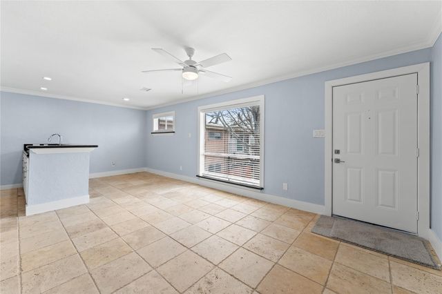 8118 Albacore Drive 7, Houston, TX 77074