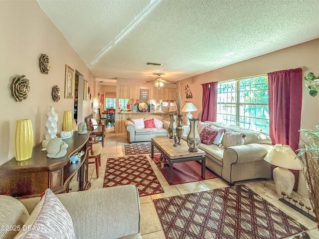 927 E Millard Court, Daytona Beach, FL 32117
