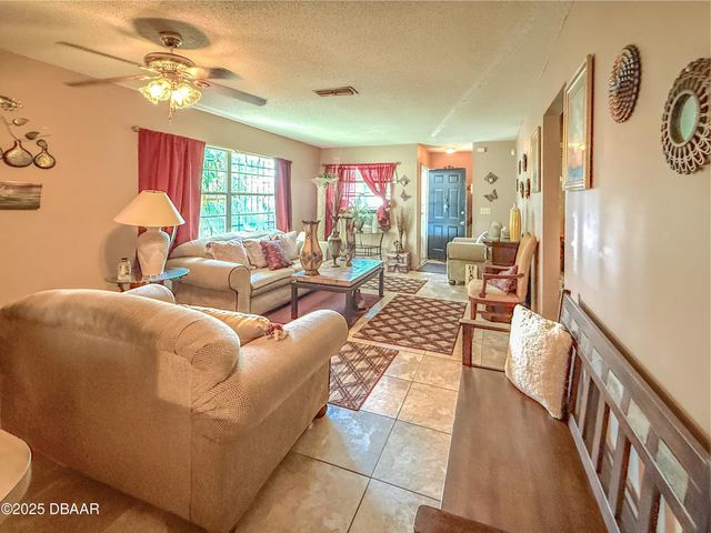 927 E Millard Court, Daytona Beach, FL 32117