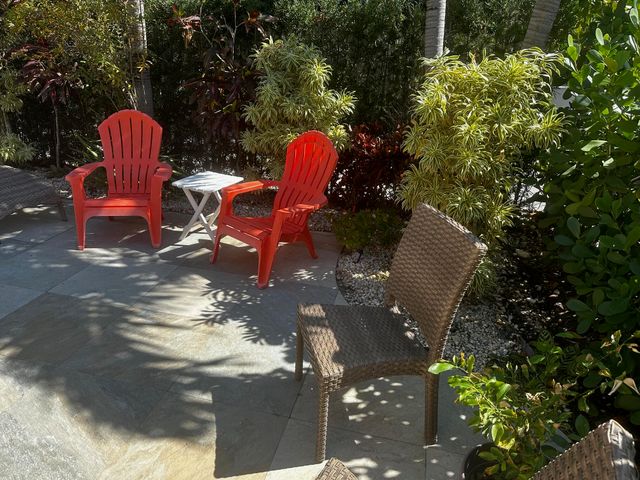 323 NE 7th Avenue B, Delray Beach, FL 33483