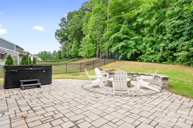 9233 Hollow Bend Drive, Huntersville, NC 28078