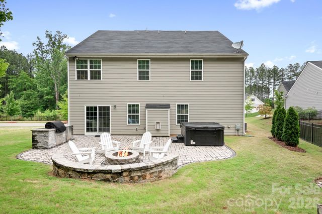 9233 Hollow Bend Drive, Huntersville, NC 28078