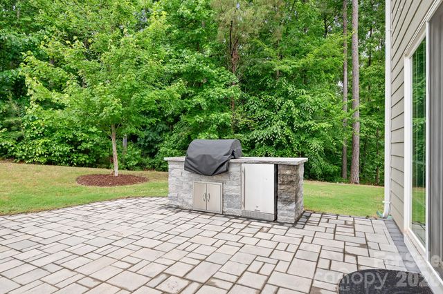9233 Hollow Bend Drive, Huntersville, NC 28078