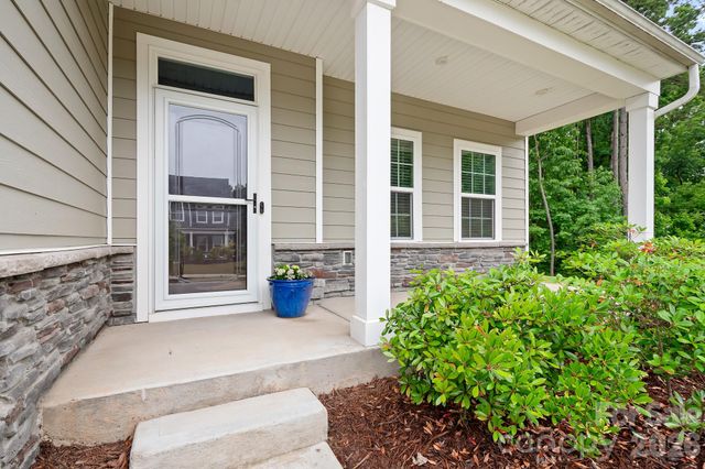 9233 Hollow Bend Drive, Huntersville, NC 28078