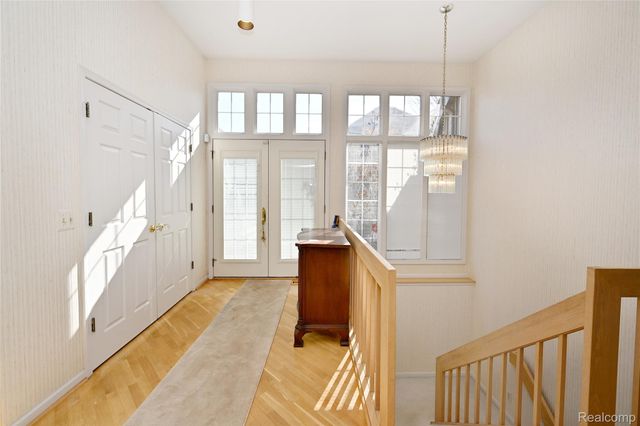 22080 Orchard Way 37, Beverly Hills Village, MI 48025