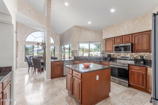 29806 N 43RD Place, Cave Creek, AZ 85331