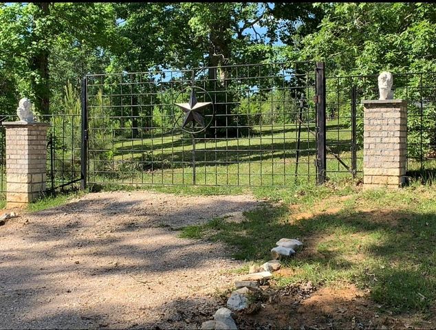708 County Road 2307, Cleveland, TX 77327