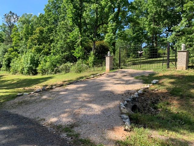 708 County Road 2307, Cleveland, TX 77327