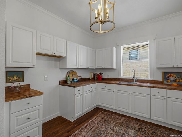 1601 Fulton Avenue, San Antonio, TX 78201