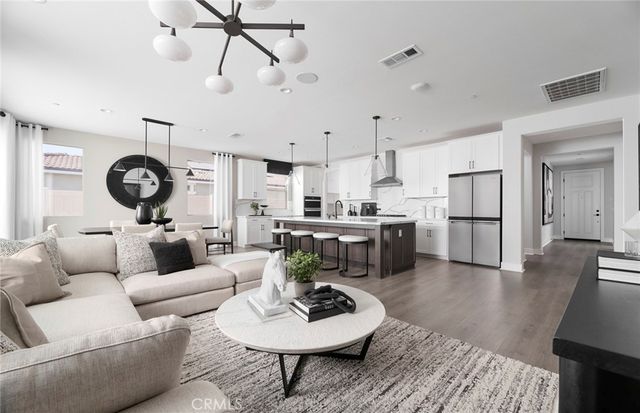 25391 Violane Drive, Menifee, CA 92585
