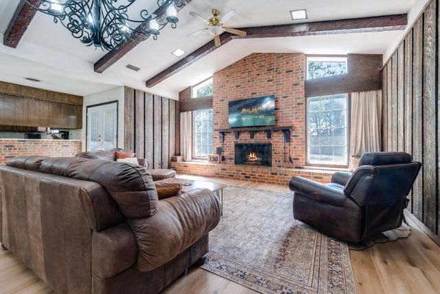 130 BAILEY Avenue, Dumas, TX 79029