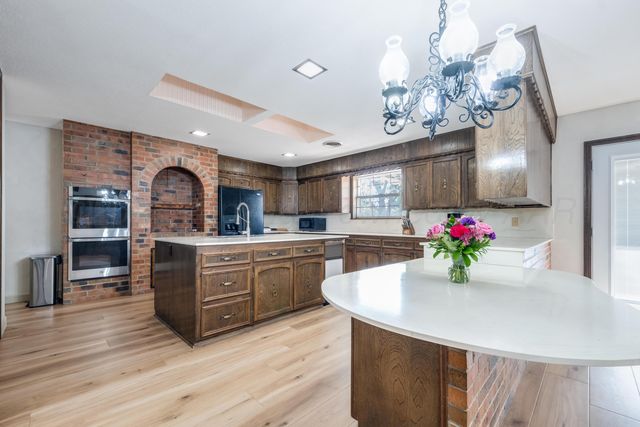 130 BAILEY Avenue, Dumas, TX 79029