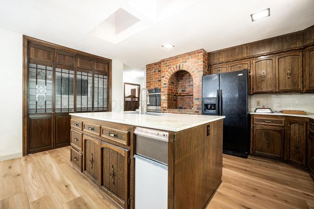 130 BAILEY Avenue, Dumas, TX 79029