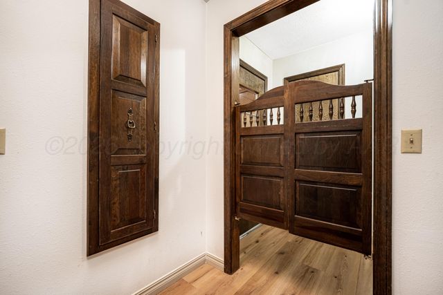 130 BAILEY Avenue, Dumas, TX 79029