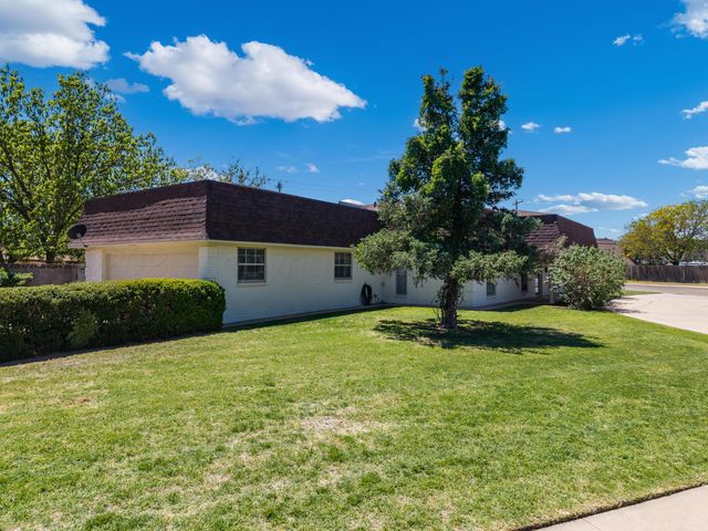 130 BAILEY Avenue, Dumas, TX 79029