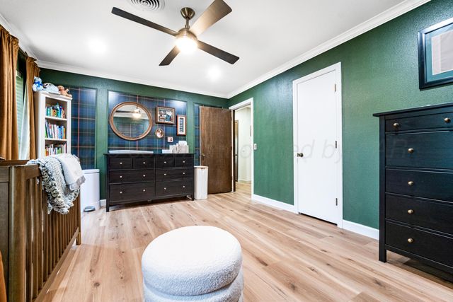 130 BAILEY Avenue, Dumas, TX 79029