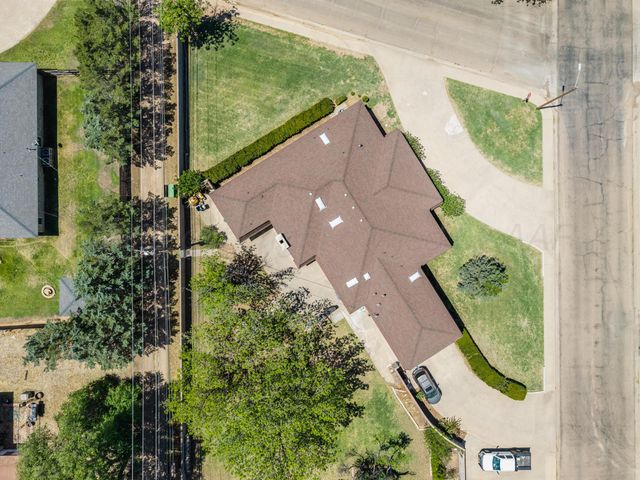 130 BAILEY Avenue, Dumas, TX 79029