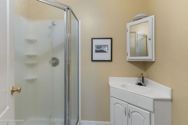 46568 Riverwoods Drive, Macomb Twp, MI 48044