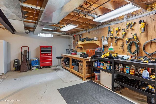 46568 Riverwoods Drive, Macomb Twp, MI 48044