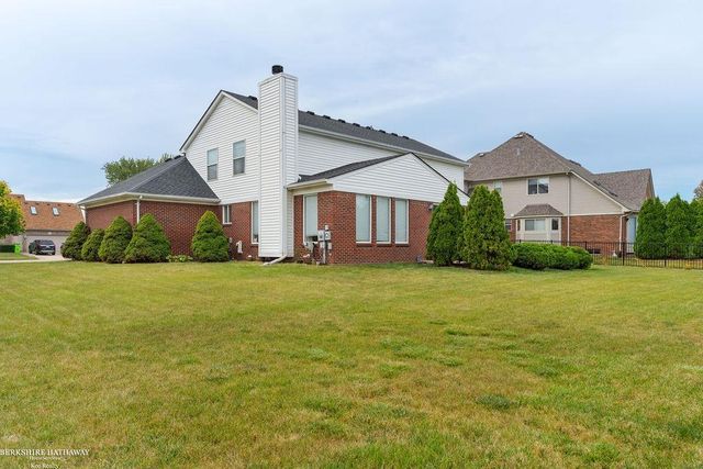 46568 Riverwoods Drive, Macomb Twp, MI 48044
