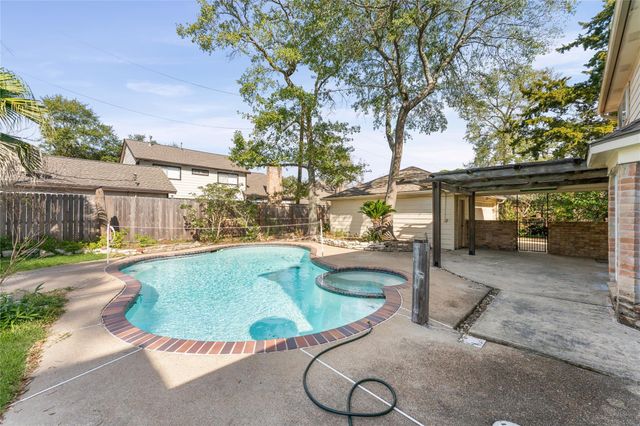 3614 Shanemoss Court, Houston, TX 77068