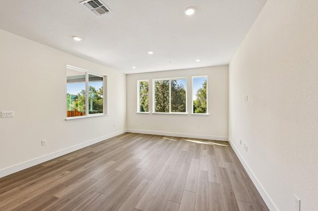 2340 Briar Meadow Cir, Auburn, CA 95603