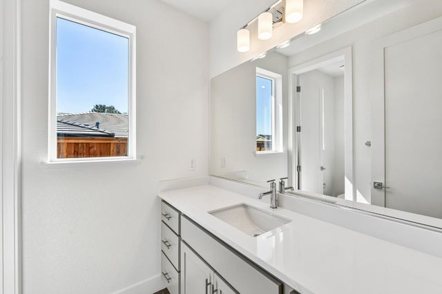 2340 Briar Meadow Cir, Auburn, CA 95603
