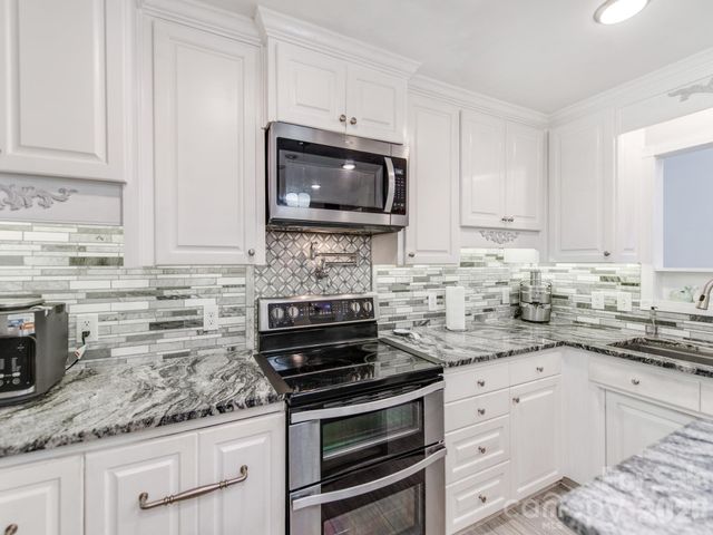 7124 Ridge Lane Road, Charlotte, NC 28262