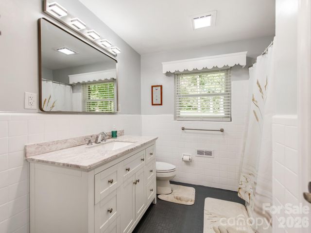 7124 Ridge Lane Road, Charlotte, NC 28262