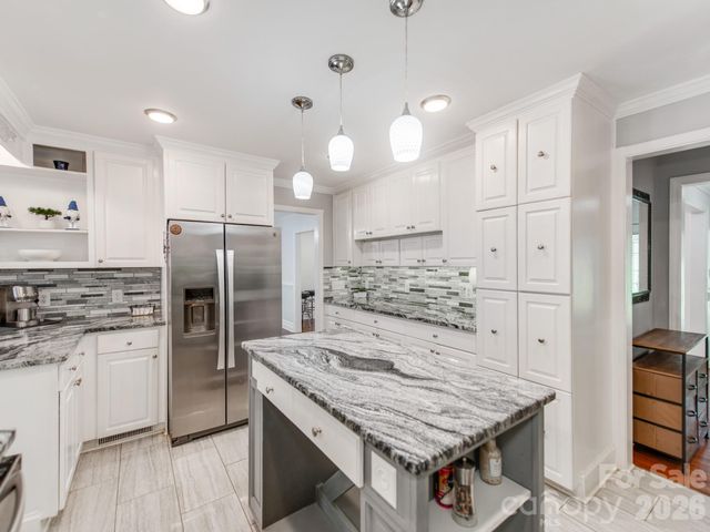 7124 Ridge Lane Road, Charlotte, NC 28262
