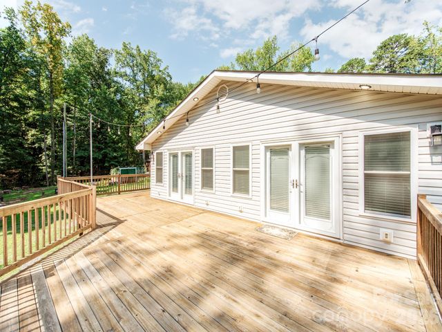 7124 Ridge Lane Road, Charlotte, NC 28262