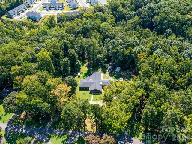 7124 Ridge Lane Road, Charlotte, NC 28262