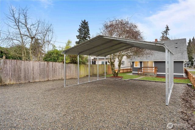 2224 E Harrison Street, Tacoma, WA 98404