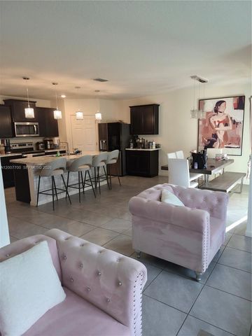 798 NW Bayshore Boulevard, Port St. Lucie, Port St Lucie, FL 34983