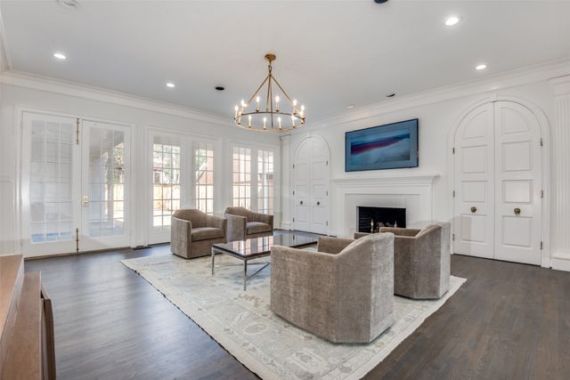 4020 Mcfarlin Boulevard, University Park, TX 75205