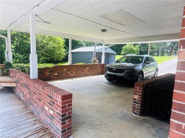 10033 NC HIGHWAY 89 W, Westfield, NC 27053