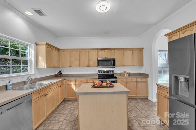 6713 Brachnell View Drive, Charlotte, NC 28269