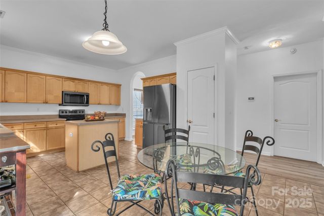 6713 Brachnell View Drive, Charlotte, NC 28269