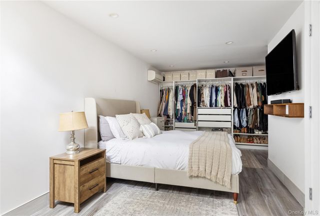 5-30 47th Avenue 1A, Long Island City, NY 11101
