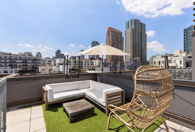 5-30 47th Avenue 1A, Long Island City, NY 11101