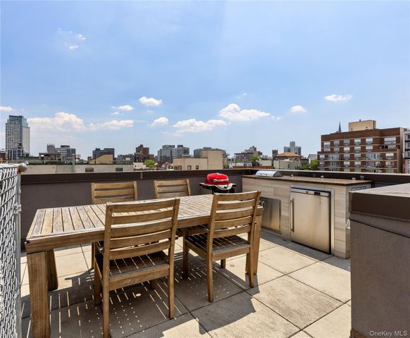 5-30 47th Avenue 1A, Long Island City, NY 11101