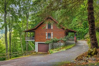 215 Goldenleaf Road, Mars Hill, NC 28754