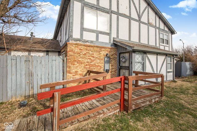 9887 Royce Drive, Indianapolis, IN 46235