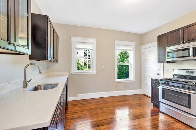 18 Peverell St, Boston, MA 02125