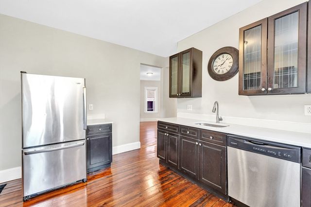 18 Peverell St, Boston, MA 02125