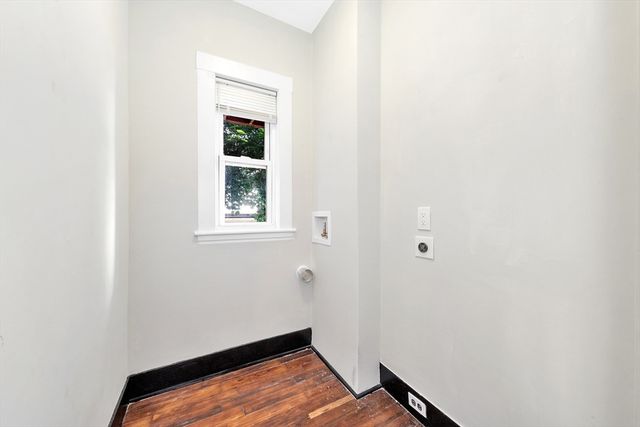 18 Peverell St, Boston, MA 02125