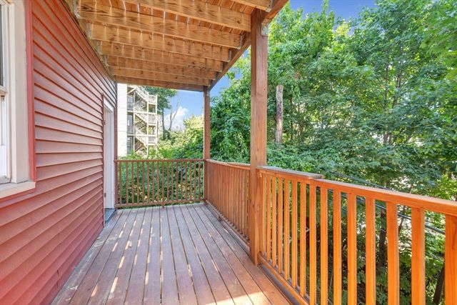 18 Peverell St, Boston, MA 02125