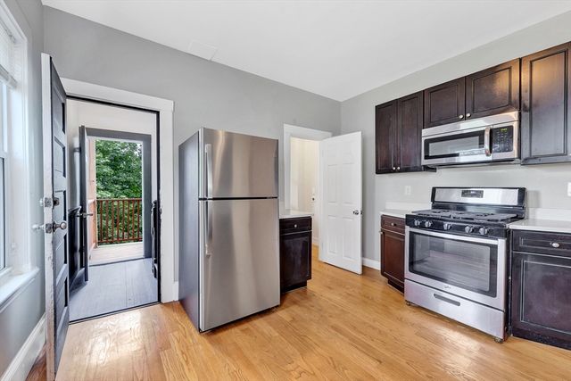 18 Peverell St, Boston, MA 02125