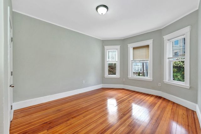 18 Peverell St, Boston, MA 02125