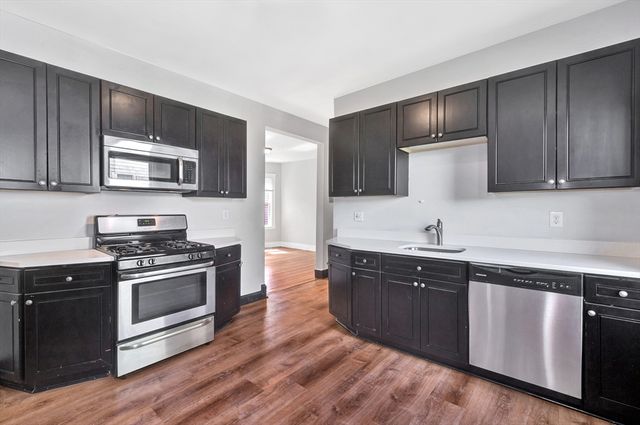 18 Peverell St, Boston, MA 02125
